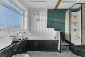 Photo 9- click for photo gallery